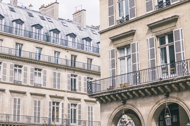 Balcons monte meuble paris